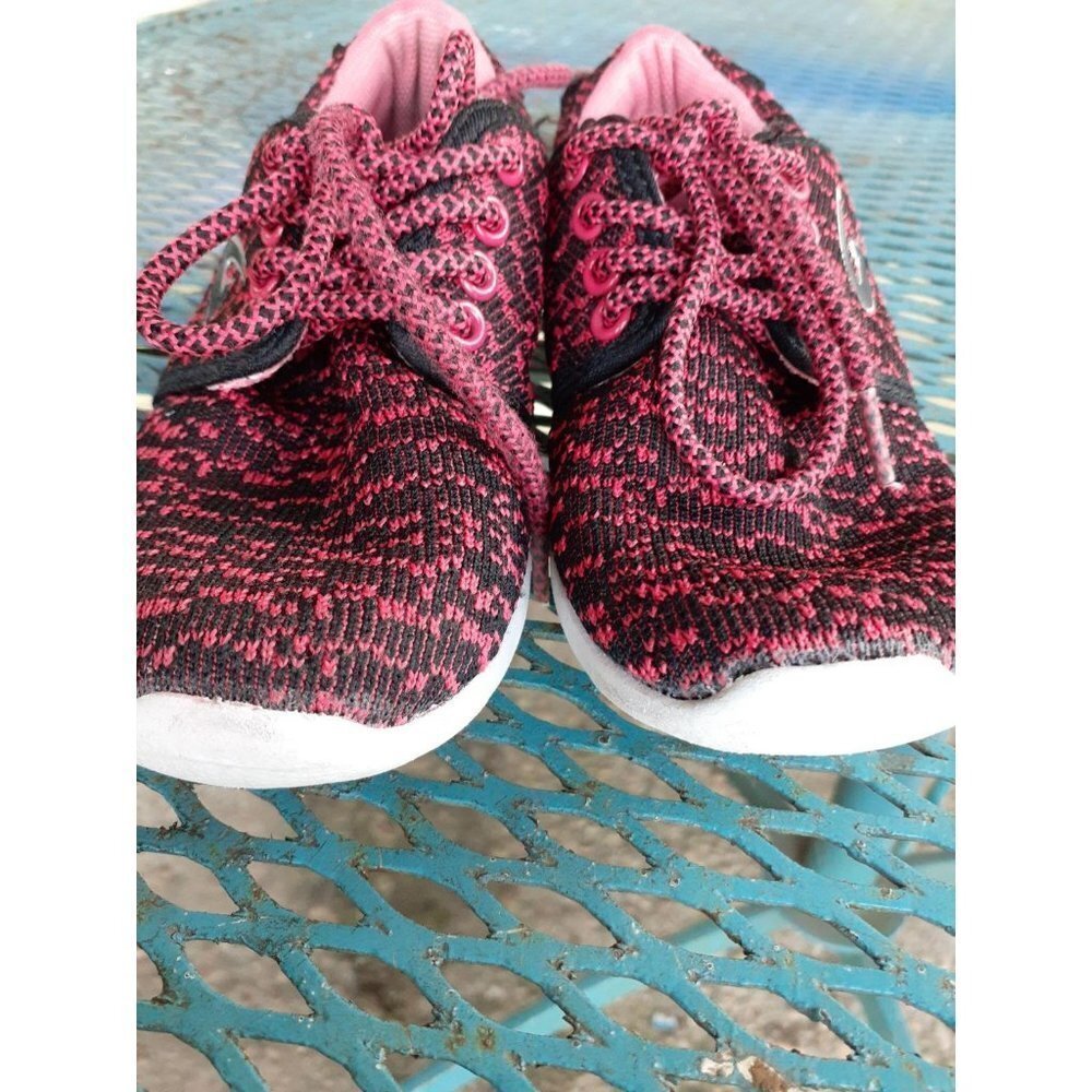 Shoes - Picture 7 of 7